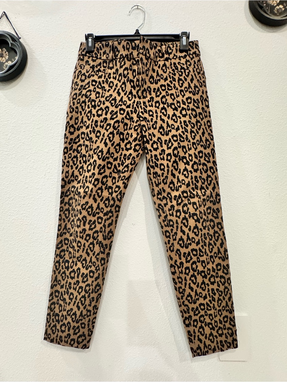 Banana Republic Leopard Print Sloan size 0 pants - Tan/Black